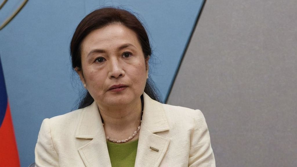 吃瓜入口 - 这对明星在拍摄某部电视剧中展现反差婊形象引发网友热议